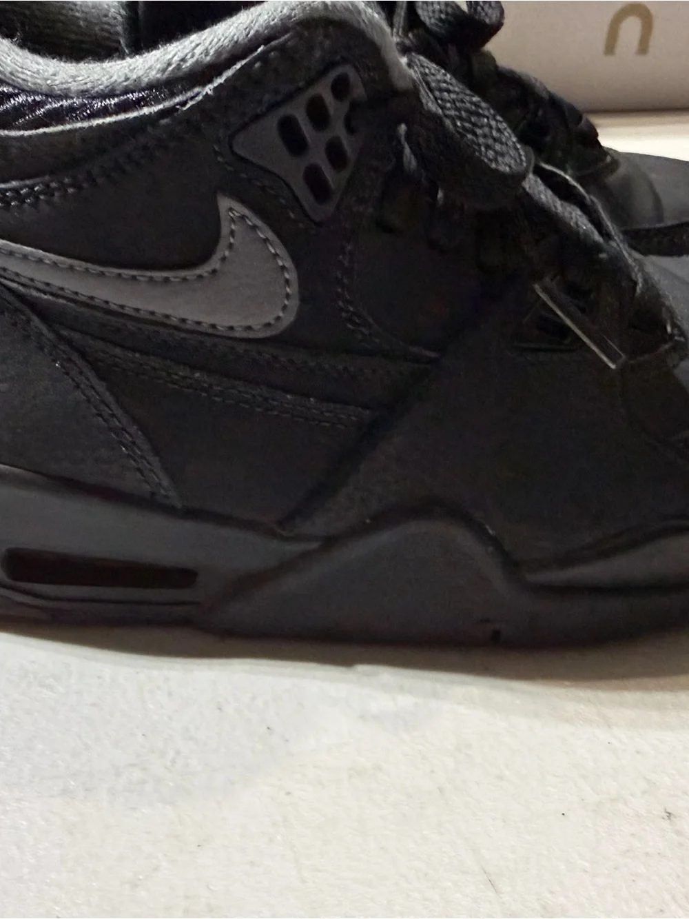 EUC Nike Air Flight 89 Basketball Sneakers Big Kid Black Size 3.5Y